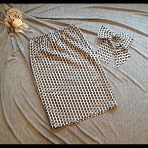 Ladies Pencil Skirt with matching bow